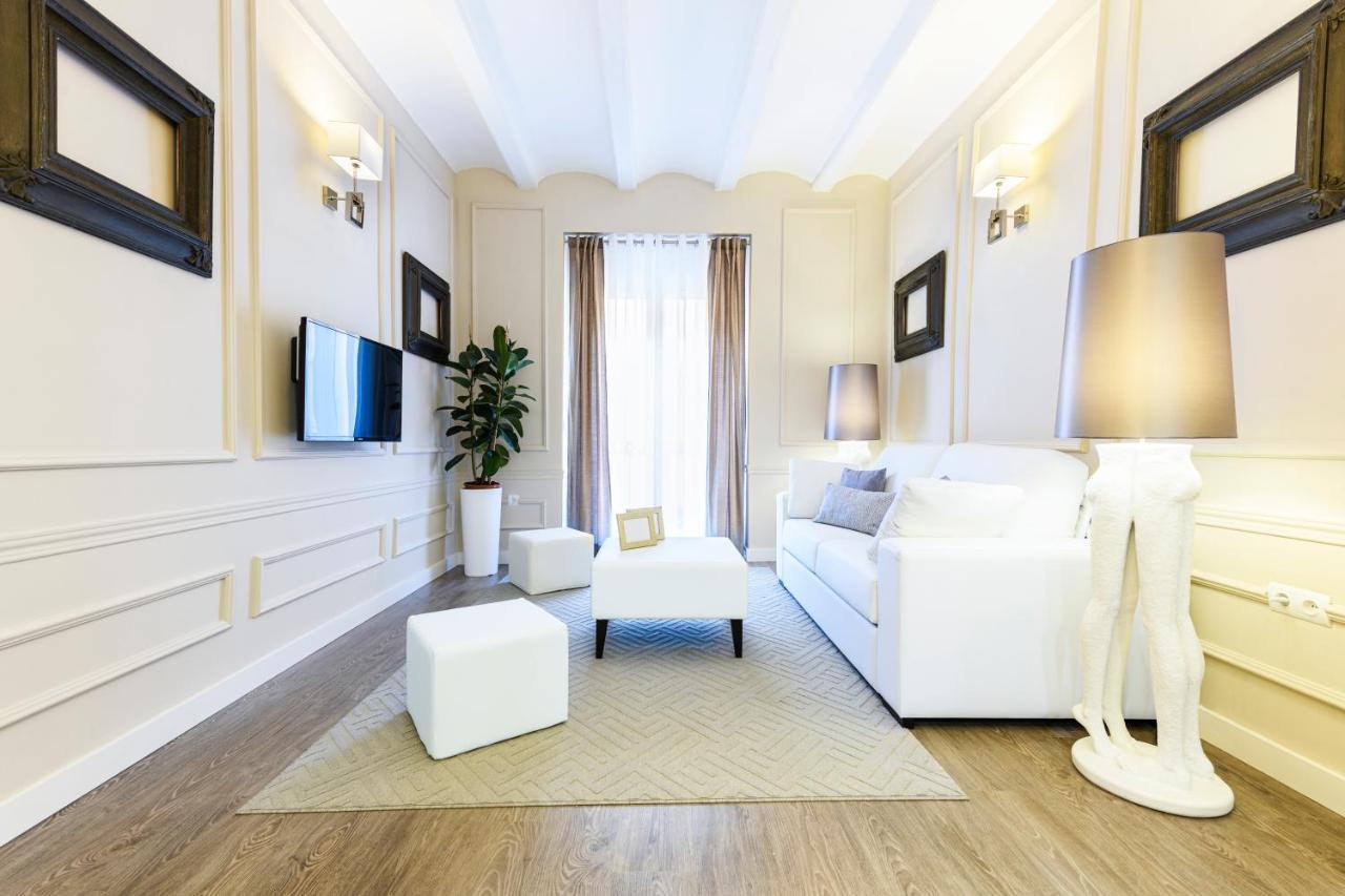 Pelayo With Terrace Mid-Term Apartment บาเลนเซีย ภายนอก รูปภาพ