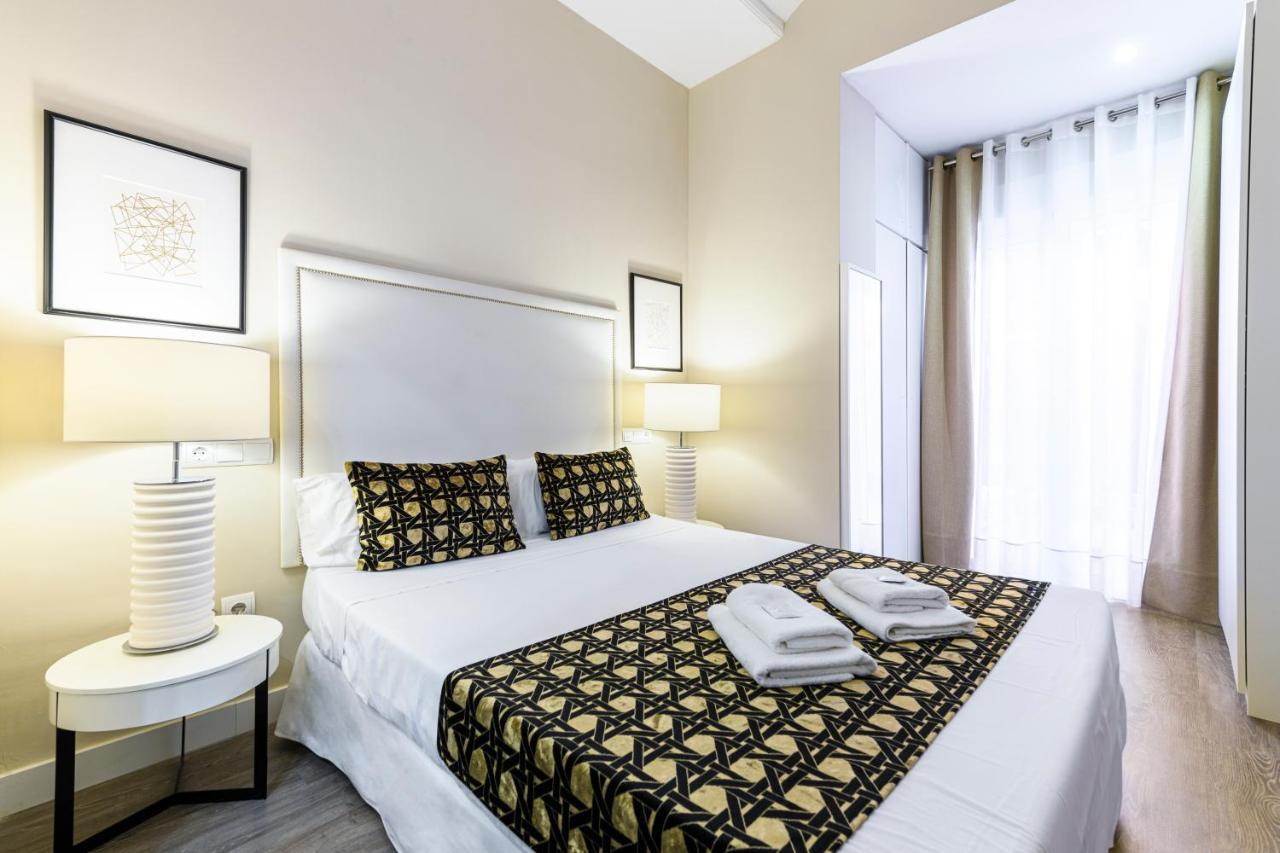 Pelayo With Terrace Mid-Term Apartment บาเลนเซีย ภายนอก รูปภาพ