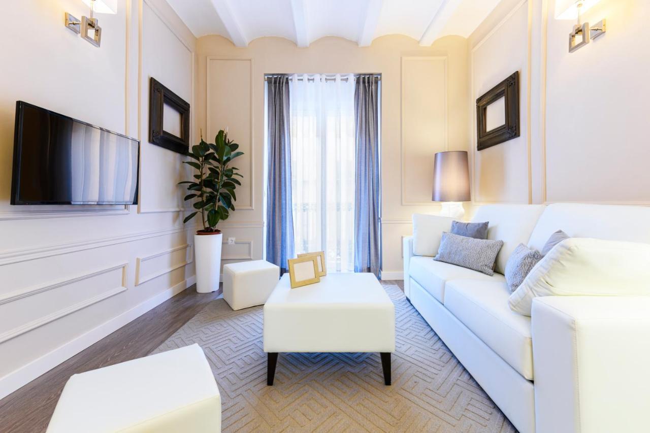 Pelayo With Terrace Mid-Term Apartment บาเลนเซีย ภายนอก รูปภาพ