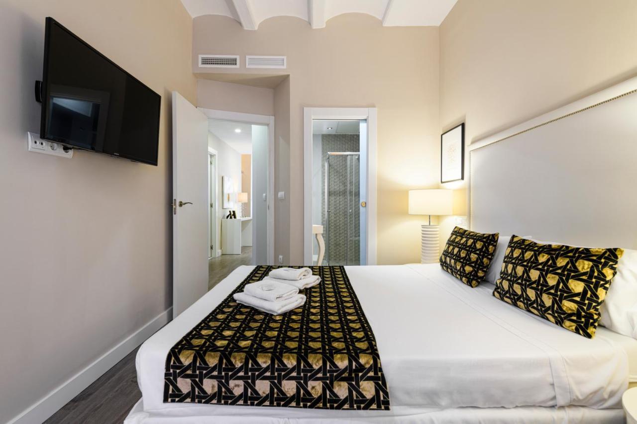 Pelayo With Terrace Mid-Term Apartment บาเลนเซีย ภายนอก รูปภาพ