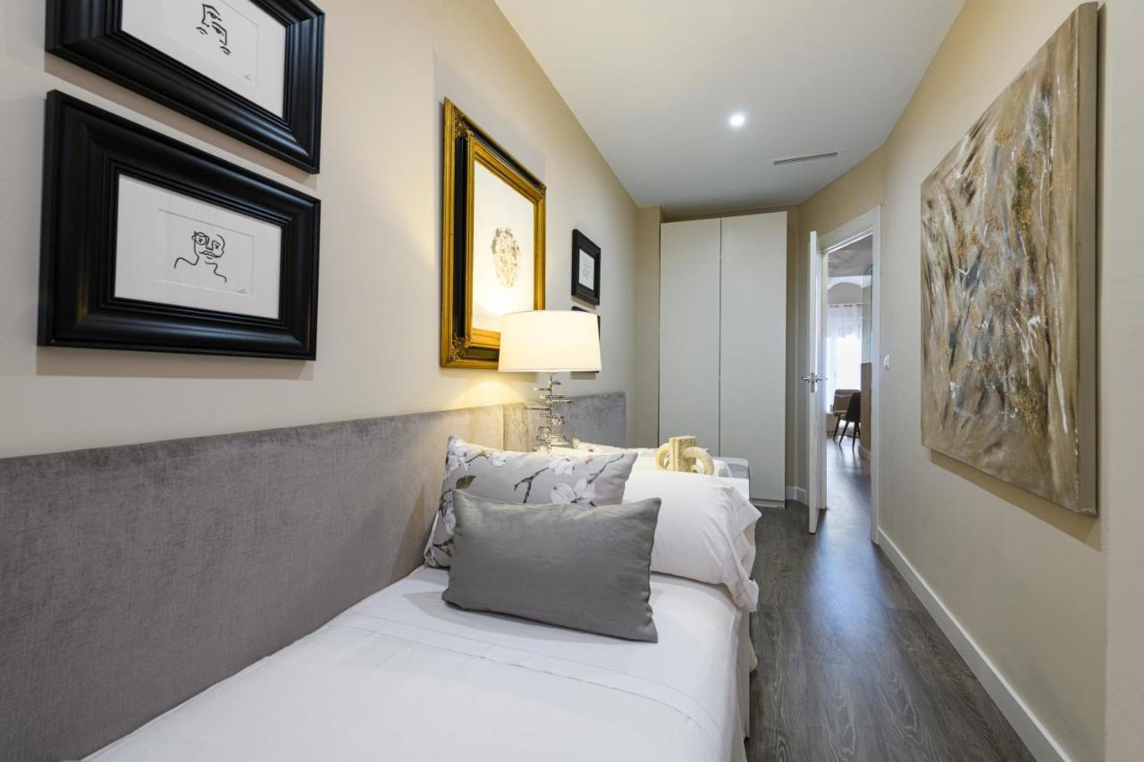 Pelayo With Terrace Mid-Term Apartment บาเลนเซีย ภายนอก รูปภาพ